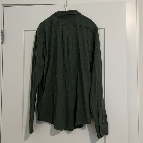 Men’s JCrew “Slub Cotton Yarns” Button down shirt - Picture 2 of 4